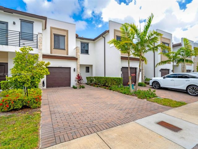 Home for sale at 20865 NE 7th Ct - photo 5956354