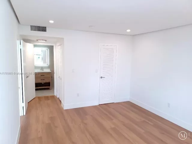 Apartment for sale  Unit #1218 - photo 5957890