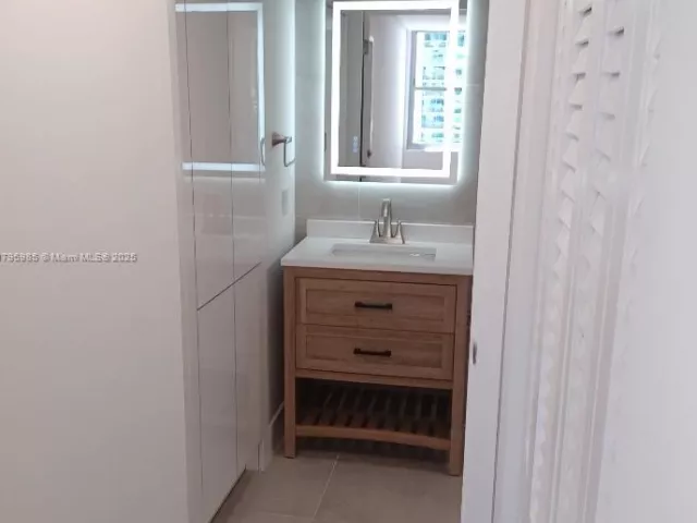 Apartment for sale  Unit #1218 - photo 5957888