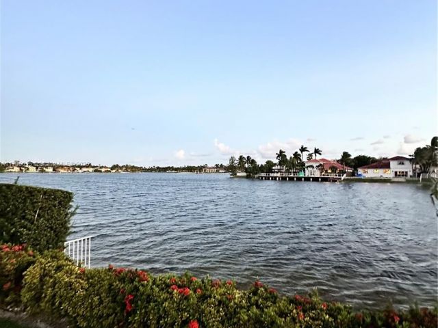 Home for rent at 6801 NW 113th Ct - photo 5960027