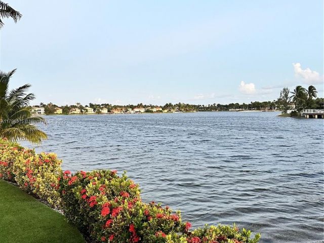 Home for rent at 6801 NW 113th Ct - photo 5960028