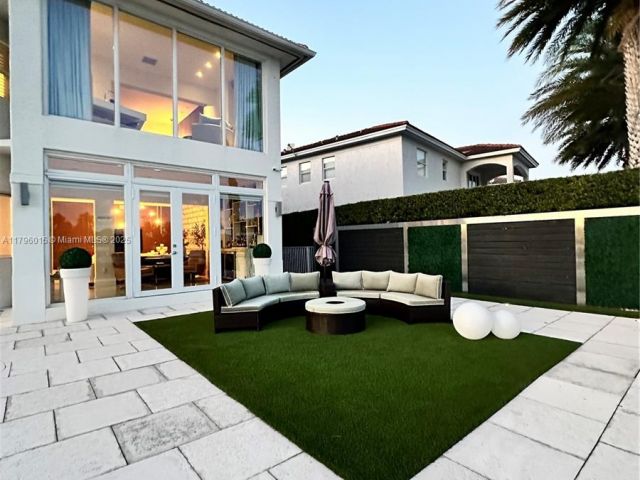 Home for rent at 6801 NW 113th Ct - photo 5960029