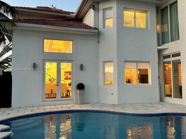 Home for rent at 6801 NW 113th Ct - photo 5960030