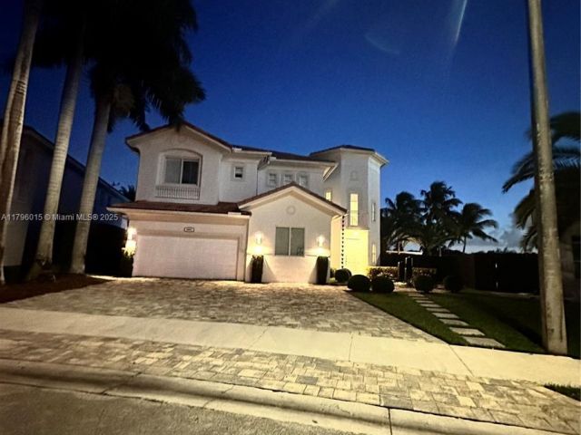 Home for rent at 6801 NW 113th Ct - photo 5960037