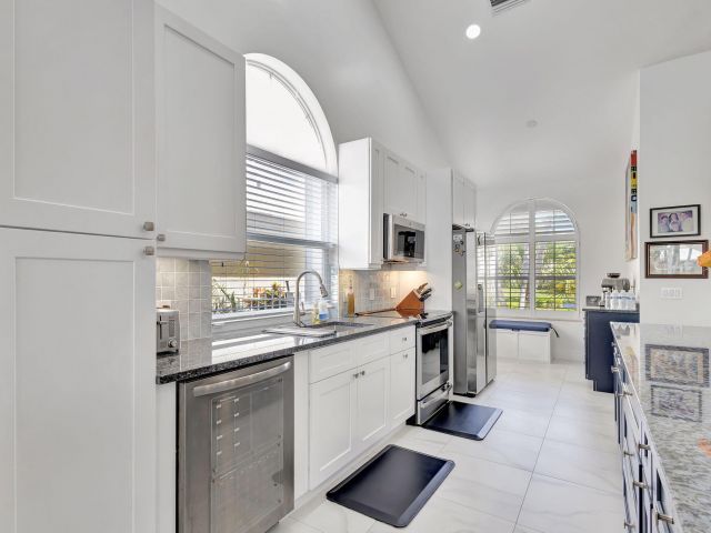 Home for sale at 2354 Saratoga Bay Drive - photo 6762755