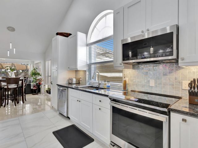 Home for sale at 2354 Saratoga Bay Drive - photo 6762767