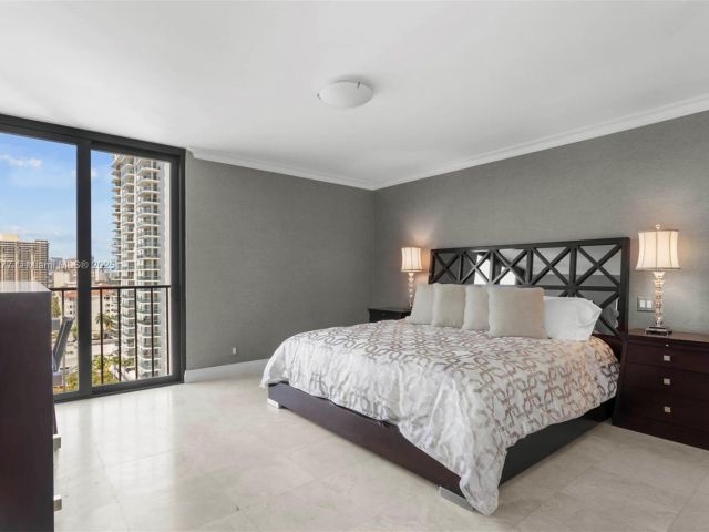 Apartment for rent  Unit #14E - photo 5959702