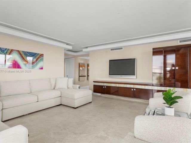 Apartment for rent  Unit #14E - photo 5959712