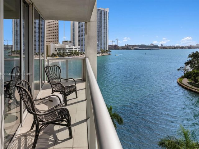 Apartment for sale  Unit #701 - photo 5992783