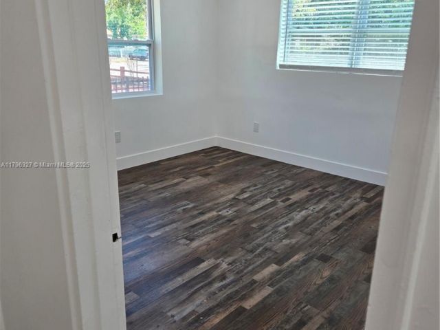 Home for rent at 987 NE 145th St - photo 5968627