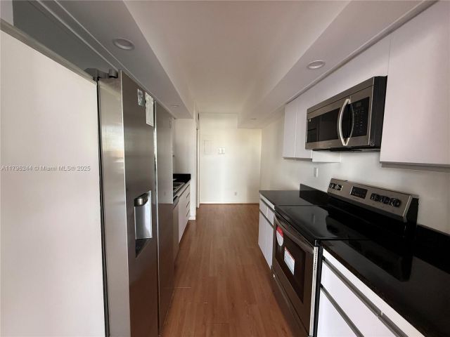 Apartment for rent  Unit #5C - photo 5974025