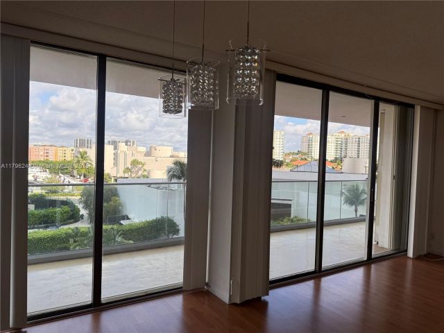 Apartment for rent  Unit #5C - photo 5974026