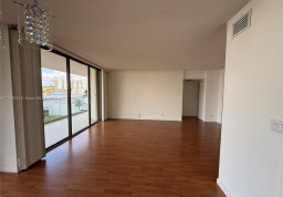 Apartment #5C at Turnberry Isle