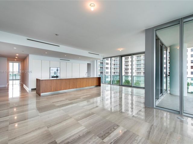 Apartment for sale  Unit #401 - photo 5963947