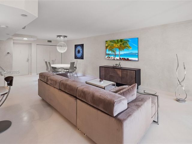 Apartment for sale  Unit #2008 - photo 5992818