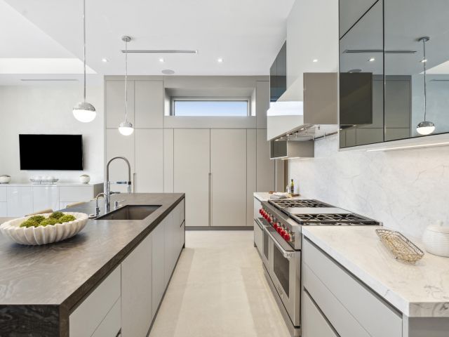 Home for sale at 511 Kay Terrace - photo 5995084