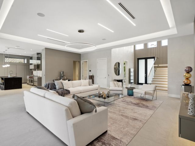 Home for sale at 511 Kay Terrace - photo 5995087