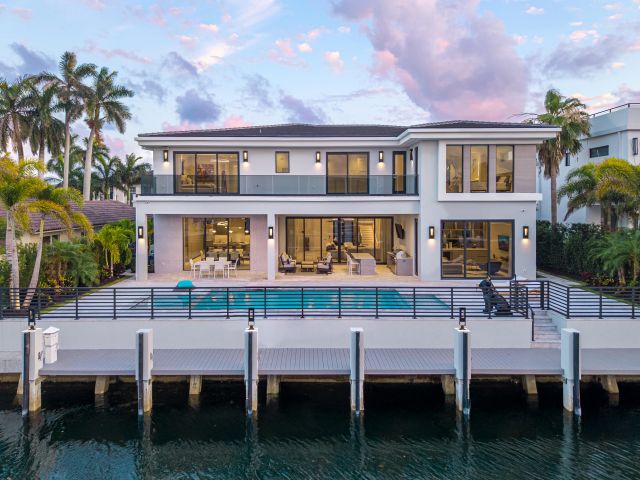 Home for sale at 511 Kay Terrace - photo 5995095