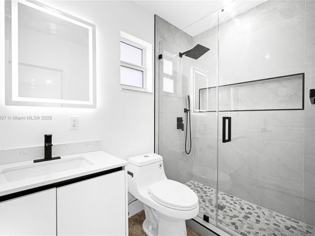 Home for sale at 5510 NE 18th Ave - photo 5965168