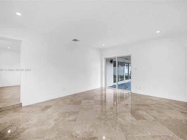 Home for sale at 5510 NE 18th Ave - photo 5965170