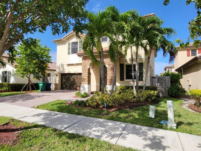 Home for rent at 11729 SW 236th St - photo 6001499