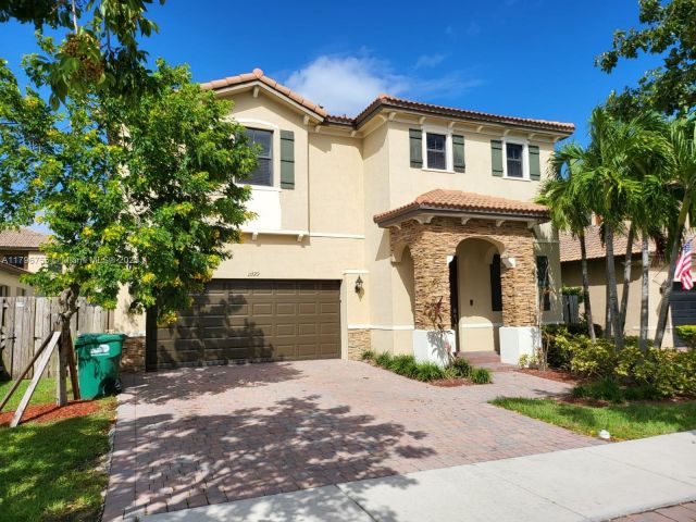 Home for rent at 11729 SW 236th St - photo 6001500