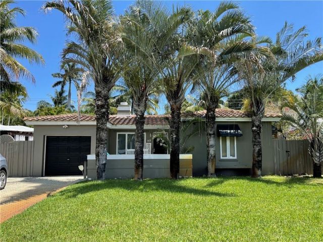 Home for rent at 1434 NE 16th Ave - photo 5981916