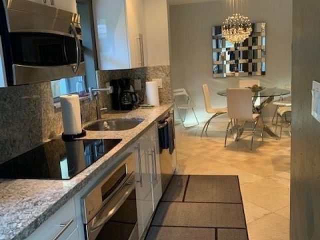 Home for rent at 1434 NE 16th Ave - photo 5981926