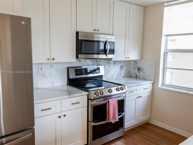 Apartment for sale  Unit #3302 - photo 5965693