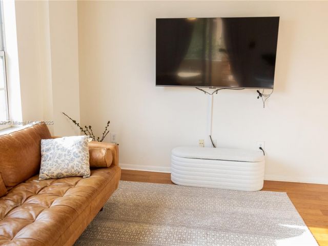 Apartment for sale  Unit #3302 - photo 5965705