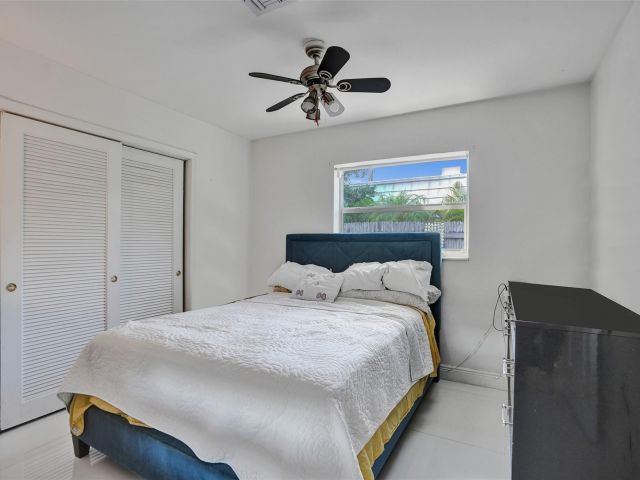 Home for sale at 4100 Bayview Dr - photo 6285028