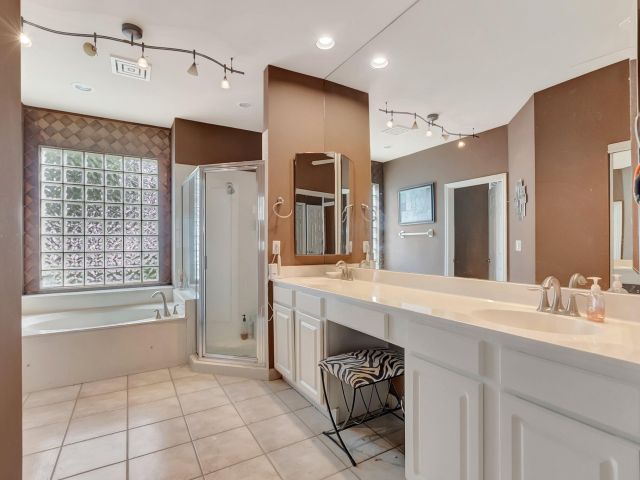 Home for sale at 21504 Halstead Drive - photo 5995410