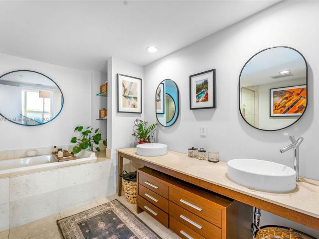 Apartment for rent  Unit #3901 - photo 6080563