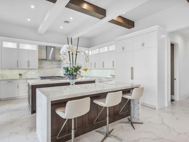 Home for sale at 1576 Thatch Palm Drive - photo 6226758