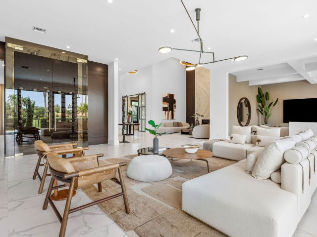 Home for sale at 1576 Thatch Palm Drive - photo 6226764