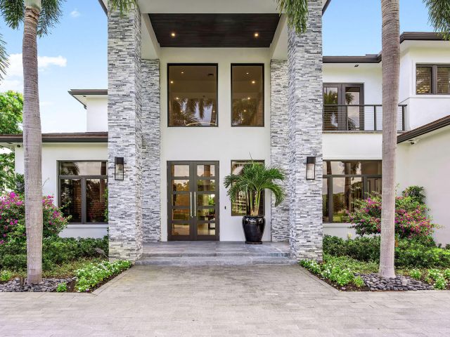 Home for sale at 1576 Thatch Palm Drive - photo 6226772