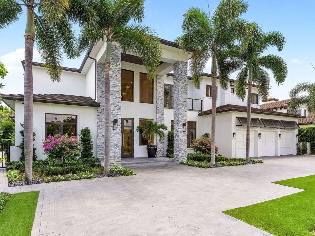 Home for sale at 1576 Thatch Palm Drive - photo 6226774