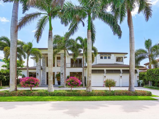 Home for sale at 1576 Thatch Palm Drive - photo 6226777