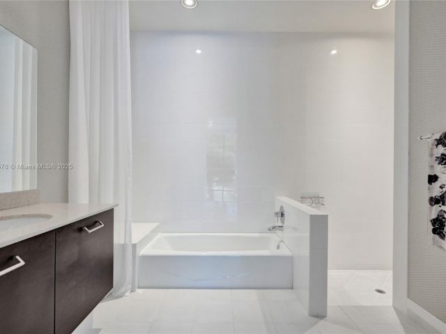 Home for sale at 2725 NE 1st St - photo 5965439