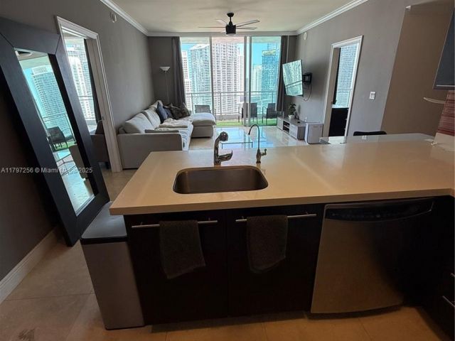 Apartment for sale  Unit #3601 - photo 6869358