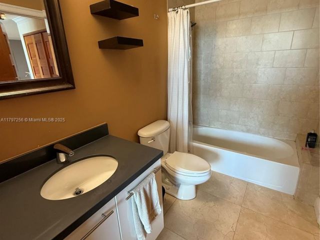 Apartment for sale  Unit #3601 - photo 6869360