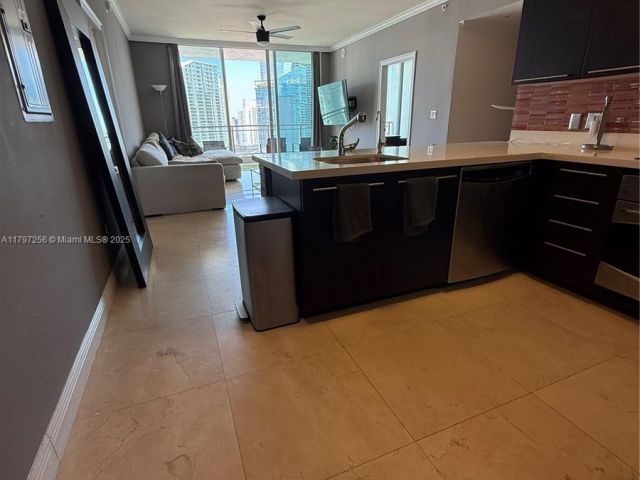 Apartment for sale  Unit #3601 - photo 6869365