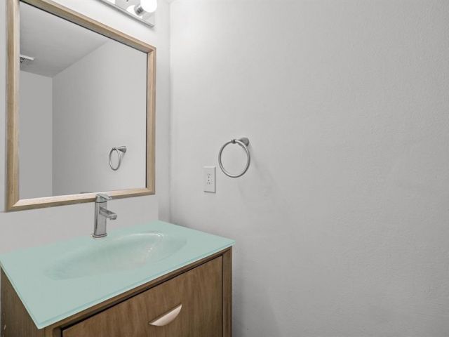 Home for sale at 9816 NW 51 TE - photo 5982930