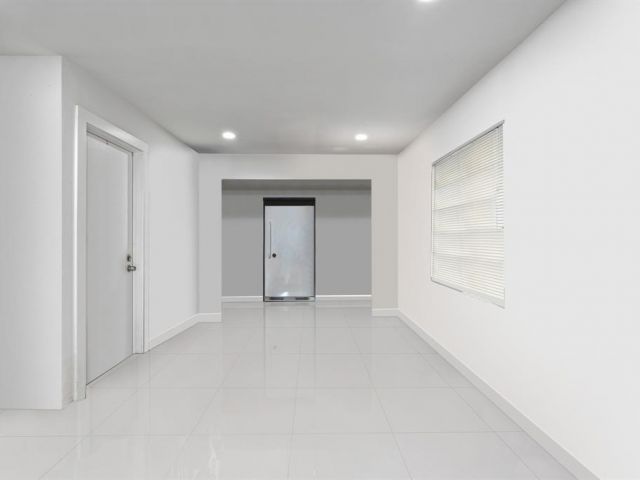 Home for sale at 9816 NW 51 TE - photo 5982931