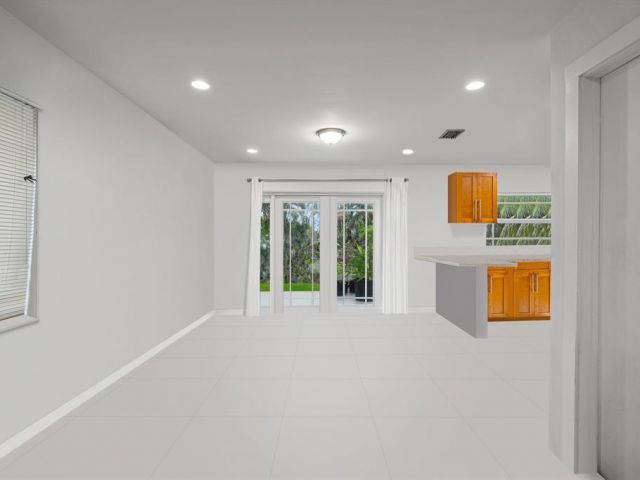 Home for sale at 9816 NW 51 TE - photo 5982932