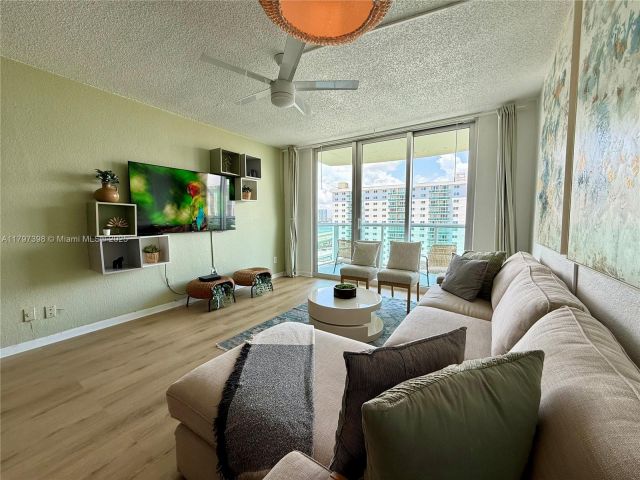 Apartment for rent  Unit #1214 - photo 5972773