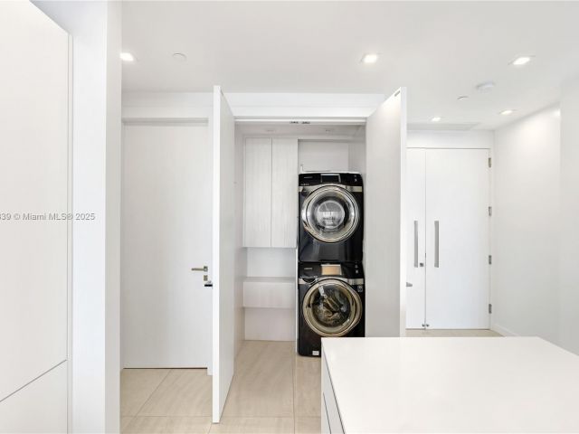 Apartment for sale  Unit #903 - photo 5970482