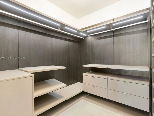 Apartment for sale  Unit #903 - photo 5970483