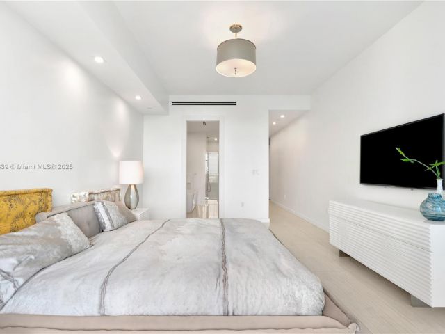 Apartment for sale  Unit #903 - photo 5970487