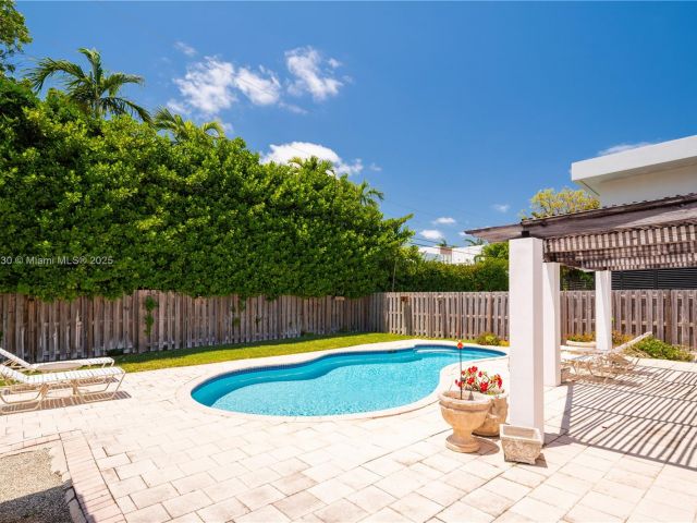 Home for sale at 310 Woodcrest Rd - photo 5969558